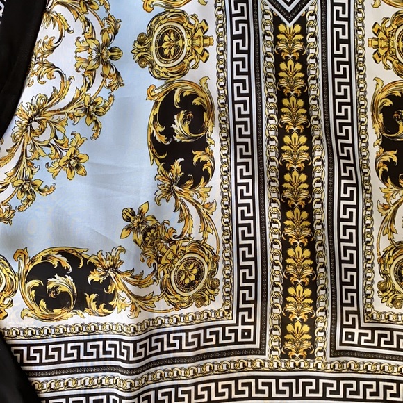 Beautiful Dress! - Picture 3 of 4